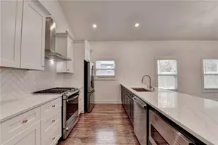 1990 McAfee Pl, Decatur, GA 30032 - Photo 9