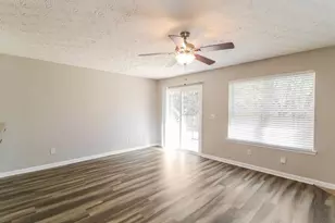 945 Magnolia Gardens Walk, McDonough, GA 30253 - Photo 3