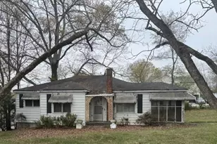 577 Garner St, Buford, GA 30518 - Photo 1