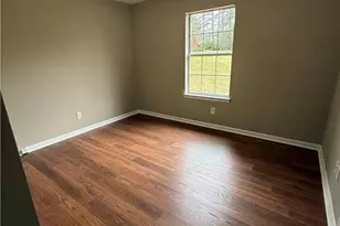 8910 Bridgewater Dr, Gainesville, GA 30506 - Photo 13