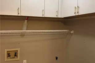 8910 Bridgewater Dr, Gainesville, GA 30506 - Photo 3