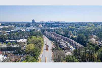 101 Newcomb Court, Atlanta, GA 30328 - Photo 9