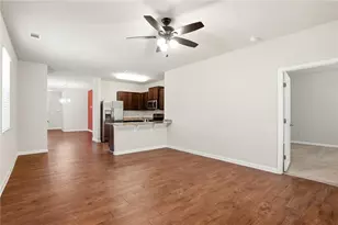 813 Blue Hill Ln, Atlanta, GA 30349 - Photo 9