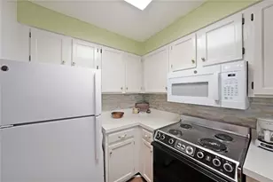 1800 Clairmont Lake, Decatur, GA 30033 - Photo 11