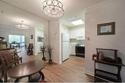 1800 Clairmont Lake #522, Decatur, GA 30033 - Photo 9