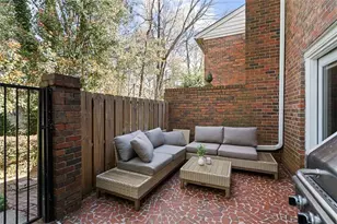 1105 Clairemont Ave, Decatur, GA 30030 - Photo 9