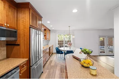 1105 Clairemont Avenue #P, Decatur, GA 30030 - Photo 23