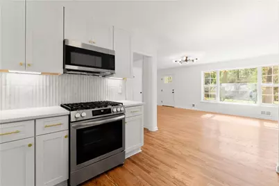 698 Holly Drive, Gainesville, GA 30501 - Photo 15