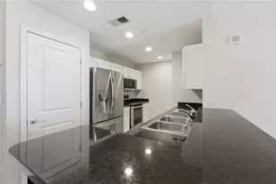 3040 Peachtree Rd NW, Atlanta, GA 30305 - Photo 3