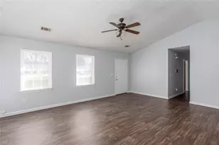 105 Valley Ct, Covington, GA 30016 - Photo 3