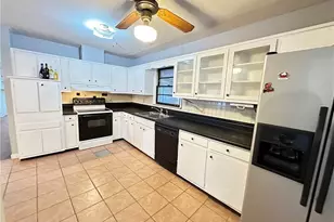 364 Navarre Dr, Stone Mountain, GA 30087 - Photo 3