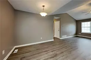 209 Hale Haven Dr, Douglasville, GA 30134 - Photo 5