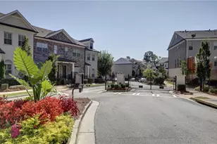 4321 Parkside Pl, Atlanta, GA 30342 - Photo 35