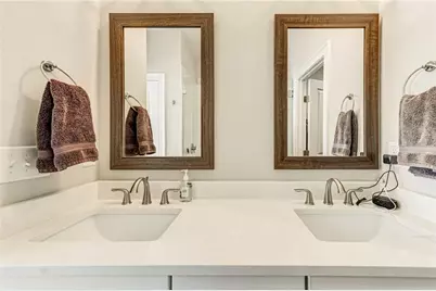 4321 Parkside Place, Atlanta, GA 30342 - Photo 25