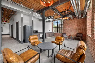 200 Barrett Street, Monroe, GA 30655 - Photo 5