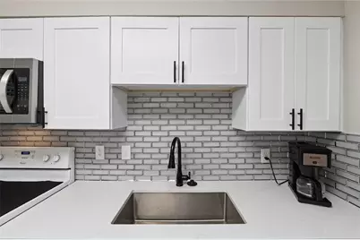 6700 Roswell Road #31B, Atlanta, GA 30328 - Photo 1