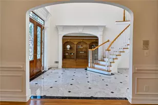 1090 Abingdon Ln, Alpharetta, GA 30022 - Photo 11