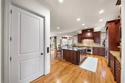 2252 Parkwood Place Court SE, Smyrna, GA 30080 - Photo 5