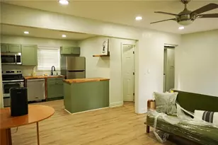 1875 Dunlap Ave, Atlanta, GA 30344 - Photo 3