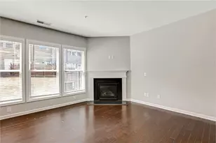 1237 Foxcroft Ln E, Cumming, GA 30041 - Photo 9