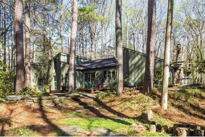 4917 Mountclaire Road, Tucker, GA 30087 - Photo 3