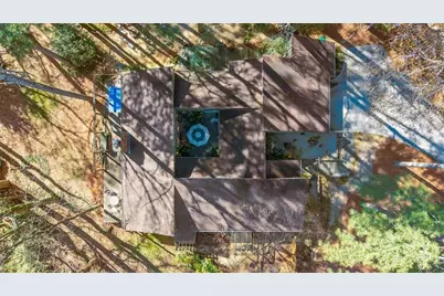 4917 Mountclaire Road, Tucker, GA 30087 - Photo 7