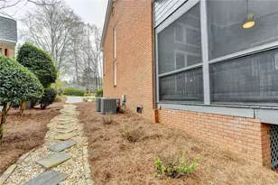 2620 Camden Glen Ct, Roswell, GA 30076 - Photo 43