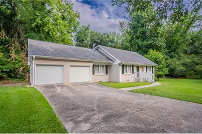 542 Hasty Drive, Lithia Springs, GA 30122 - Photo 3