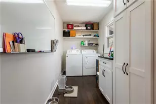 3828 Memorial Pkwy NW, Kennesaw, GA 30152 - Photo 13