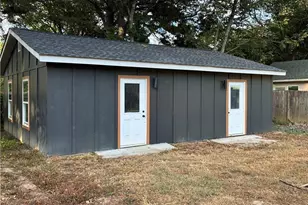 5310 Lyndale Cir, Forest Park, GA 30297 - Photo 15