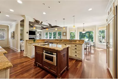 6935 Wakehurst Place, Cumming, GA 30040 - Photo 9