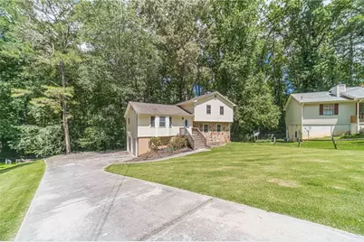 2645 Holly Berry Trail, Snellville, GA 30039 - Photo 5