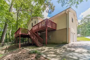 2645 Holly Berry Trail, Snellville, GA 30039 - Photo 9