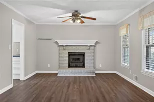 4031 Chestnut Dr, Flowery Branch, GA 30542 - Photo 5