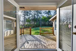 4031 Chestnut Dr, Flowery Branch, GA 30542 - Photo 15