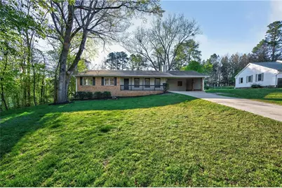 4031 Chestnut Drive, Flowery Branch, GA 30542 - Photo 3