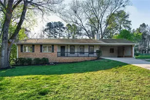 4031 Chestnut Dr, Flowery Branch, GA 30542 - Photo 1