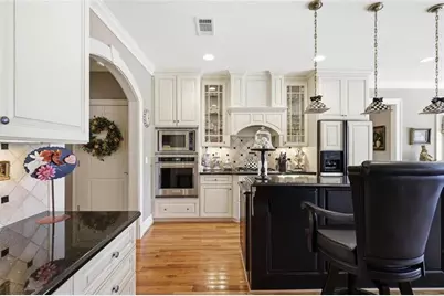 807 Village Greene NW, Marietta, GA 30064 - Photo 13