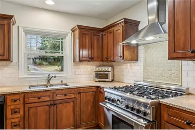 3384 Pine Meadow Road NW, Atlanta, GA 30327 - Photo 23