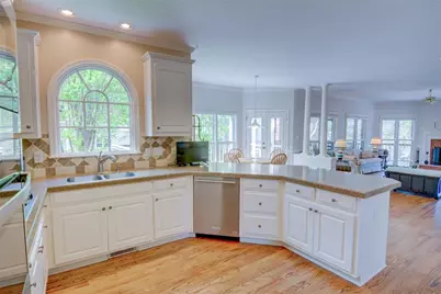 4020 Royal Pennon Court NW, Peachtree Corners, GA 30092 - Photo 13