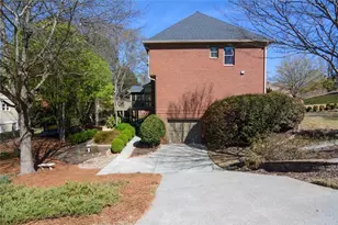 4020 Royal Pennon Ct NW, Peachtree Corners, GA 30092 - Photo 51