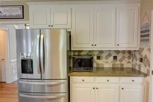 4020 Royal Pennon Ct NW, Peachtree Corners, GA 30092 - Photo 11