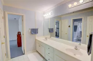 4020 Royal Pennon Ct NW, Peachtree Corners, GA 30092 - Photo 37