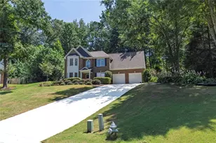 9745 Laguna Pl, Gainesville, GA 30506 - Photo 5