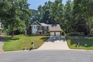 9745 Laguna Pl, Gainesville, GA 30506 - Photo 3