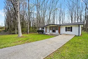 2116 Terry Ln, Douglasville, GA 30135 - Photo 3