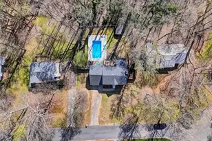 1033 Knotts Pointe Dr, Woodstock, GA 30188 - Photo 11