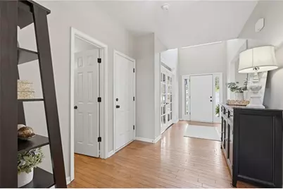 60 Gilbert Circle, Suwanee, GA 30024 - Photo 3