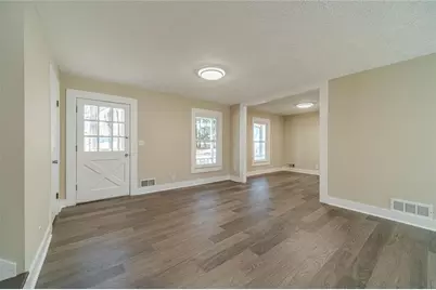 1086 Oak Road SW, Lilburn, GA 30047 - Photo 13