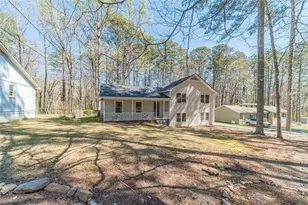 1086 Oak Rd SW, Lilburn, GA 30047 - Photo 5
